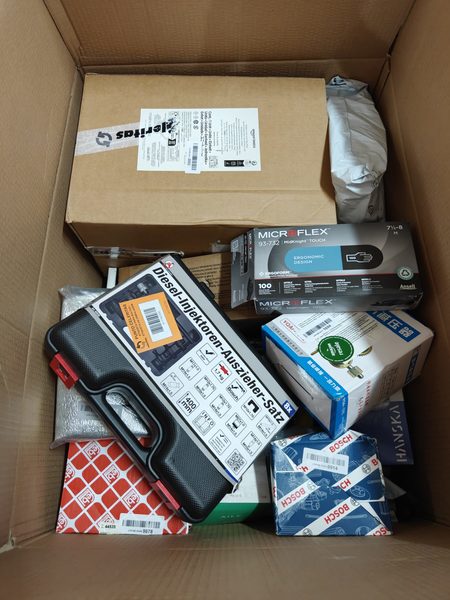 Caja de 43 devoluciones de amazon · recambios y accesorios de coche · 1.254 € de valor en amazon