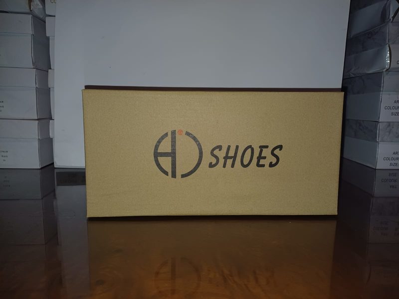 11 pares de calzado de mujer r-22 – gold – tallas 36 a 40